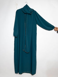 Medina silk abaya for women - Modestly Vogue 