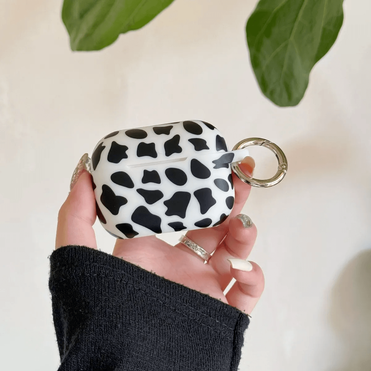 Cow Print Silicone Apple Bluetooth Headset Protective Cover - Modestly Vogue 