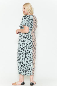 Flattering Curvy Fit | Stylish & Comfortable Plus-Size Clothing | Modestly Vogue Front Slit Dolman Leopard Print Maxi Dress - Modestly Vogue 