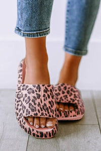 Leopard Print Thick Sole Slip On Slippers - Modestly Vogue 