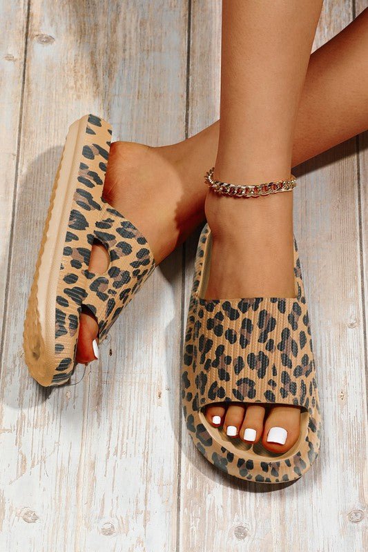 Leopard Print Thick Sole Slip On Slippers - Modestly Vogue 