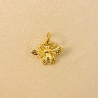 Rings & Things – Stylish Jewelry & Accessories for Every Occasion | Modestly Vogue Bee The Queen Seamless Clip Charm - Modestly Vogue 