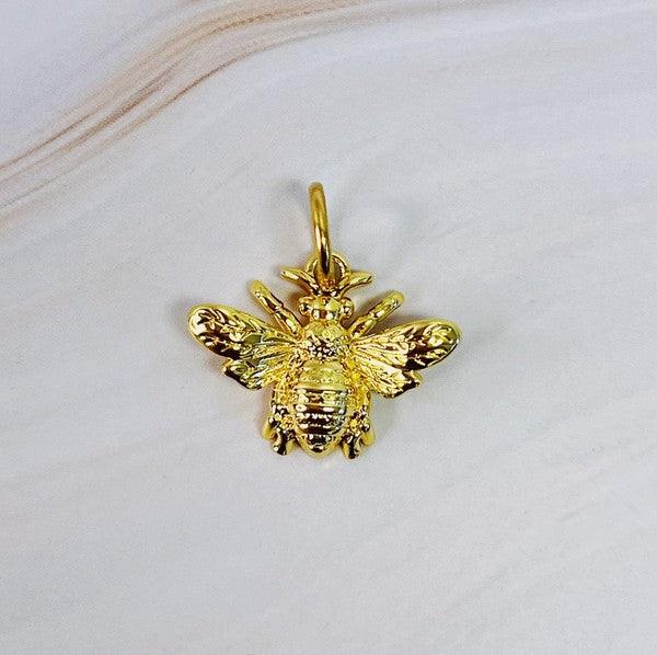 Rings & Things – Stylish Jewelry & Accessories for Every Occasion | Modestly Vogue Bee The Queen Seamless Clip Charm - Modestly Vogue 