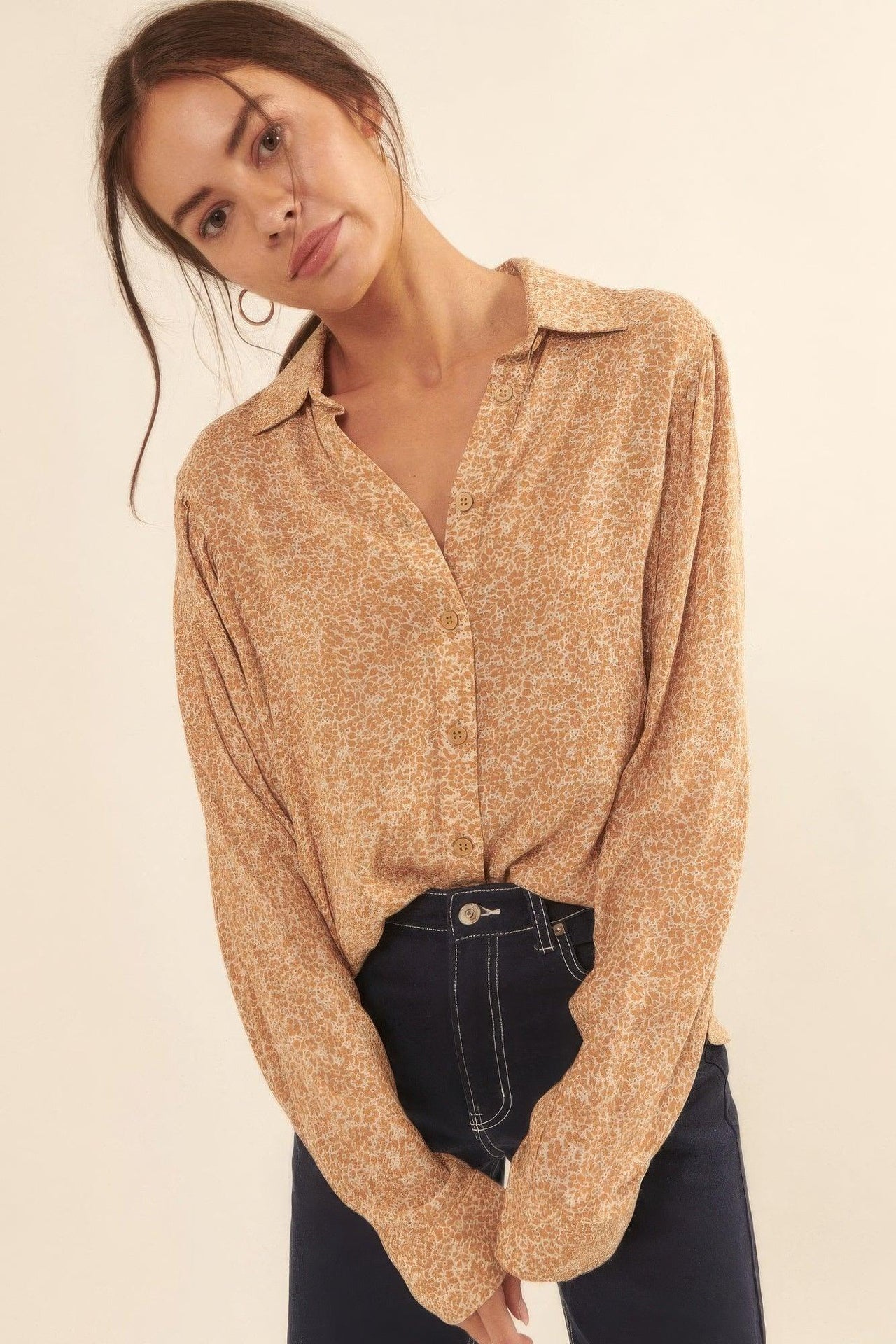 Stylish Tops & Blouses for Women – Trendy & Elegant Blouses for Every Occasion | Modestly Vogue Collared Neckline Floral-print Shirt - Modestly Vogue 